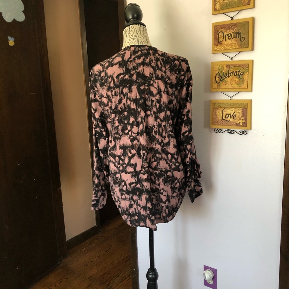 Leopard Print Top - Picture 4 of 8